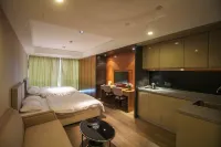 青島栩露海景度假公寓（火車站棧橋店） 膠海關舊址附近的飯店