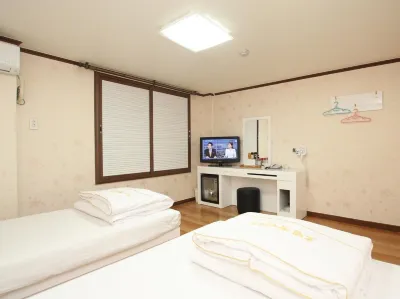 Hotel Valentine Gyeongju Hotels near Gyeongju World
