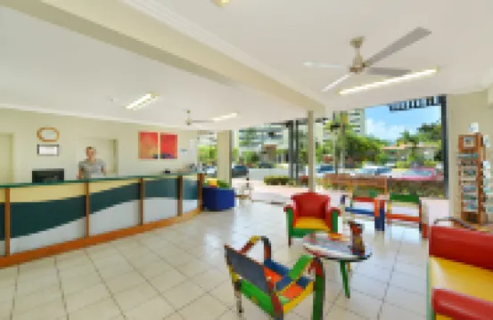 Cairns Queenslander Hotel & Apartments Hotels in Cairns North