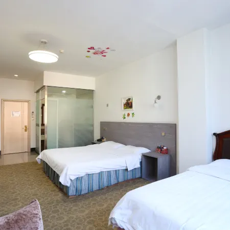 Pandora Fashion Hotel (Yanji Yanbian University West Market Branch)
