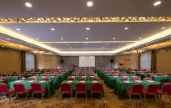 Vienna Hotel (Meizhou City Center)