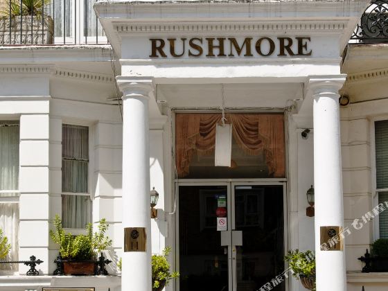 Rushmore Hotel