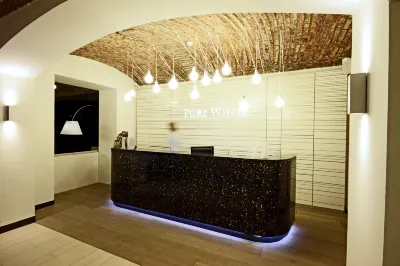 Pure White Hotels in Прага