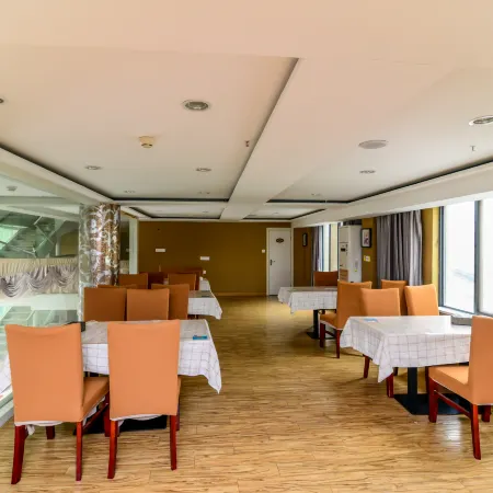 Zhonglang Express Hotel فنادق في لانغ شي