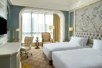 Crowne Plaza ZHENGZHOU by IHG - С бассейном