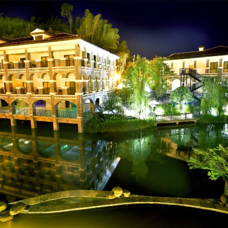 Chishui Yangtze Peninsula Hotel