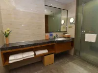 Grand Skylight International Hotel Huizhou Hotels near Danshui