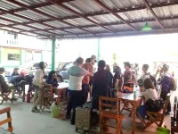 RuengsriSiri Guesthouse Hotel di Si Samrong