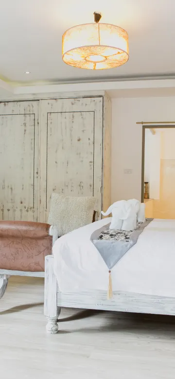 ห้องดีลักซ์ เตียงคิงไซส์ พร้อมวิวสวน