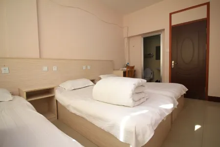 Qixia Binhai Hotel Rooms Отели рядом с достопримечательностью «School of Family Mou»