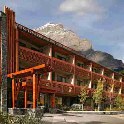 Banff Aspen Lodge Hotel Exterior