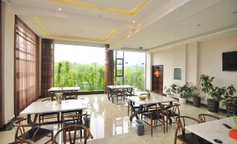 Bai Nian Sheng Shi Hotel (Kunming Changshui International Airport)