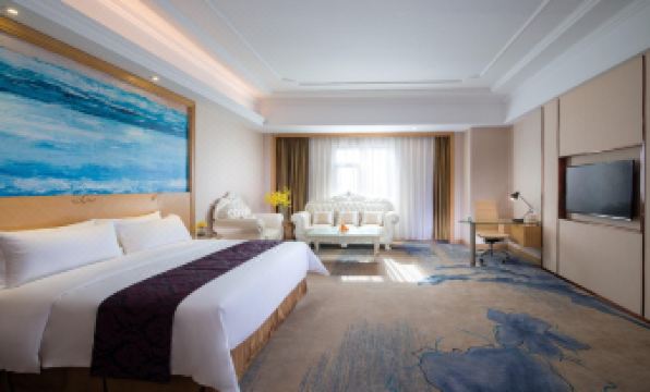 Vienna International Hotel (Zhongshan Old Town Huayi Plaza)