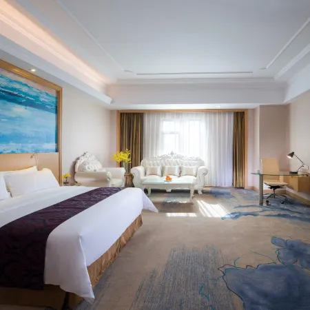 Vienna International Hotel (Zhongshan Old Town Huayi Plaza)