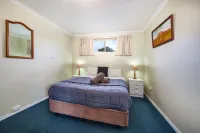 Wintersun Gardens Motel