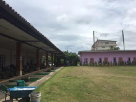 Three Bays Resort โรงแรมใกล้อ่าวมะนาว