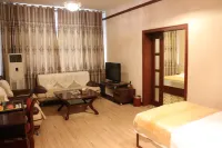 Guazhou Yulin Express Hotel Hotels near Yulin Grottoes
