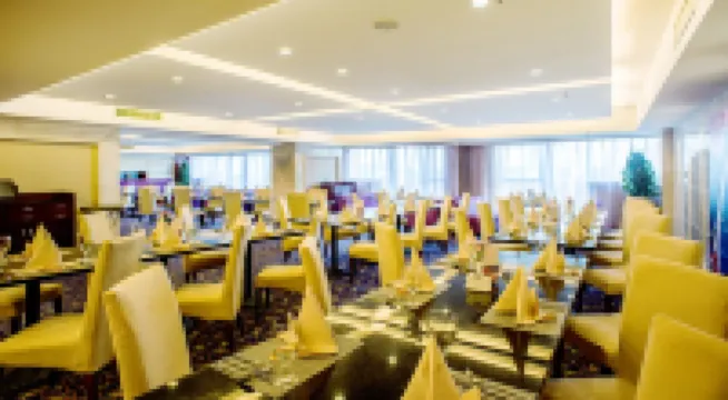 瀋陽華府飯店（瀋陽北站青年大街店）