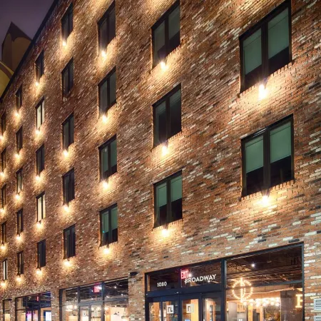 Hotel 1080 Отели рядом с достопримечательностью «Уильямсберг»