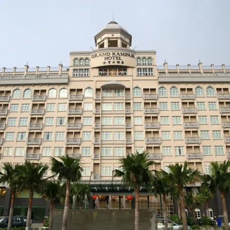 Grand Kampar Hotel Отели в г. Кампар