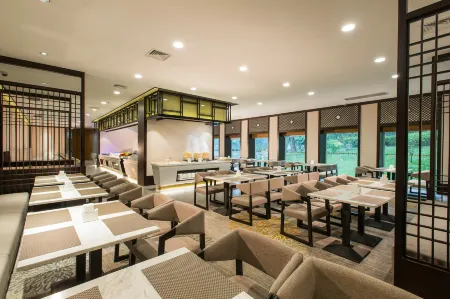 Fragrant Hill Hotel Отели рядом с достопримечательностью «National Botanical Garden South Garden»