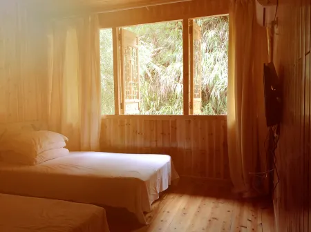 Ruoliao Cuckoo Pottery House Отели рядом с достопримечательностью «Ruoliao Yuanshilin»