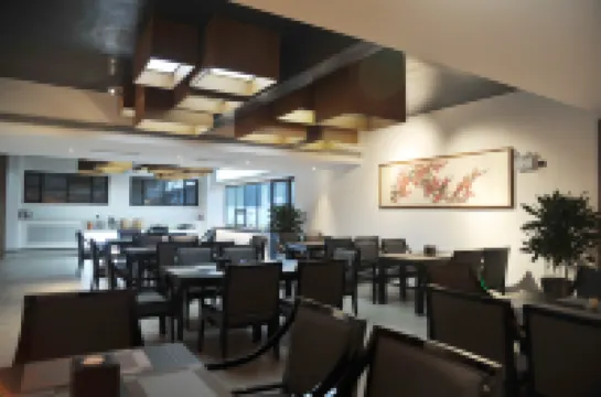 ALA SHANKOU YUNFI INTERNATIONAL HOTEL LIMIT