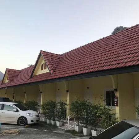 Rachawadee House Phang Nga Отели рядом с достопримечательностью «Пирс Тхадан»