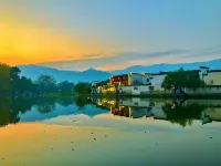 Hongcun Huakai Banxia Huipai Courtyard Homestay