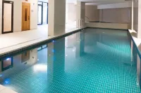 Mantra Sierra Grand - Pools