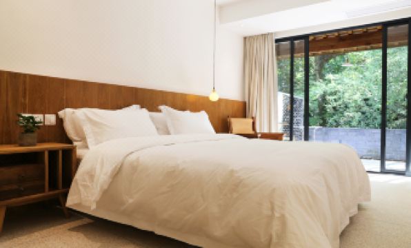 Weiwen Xiaozhu Hotel