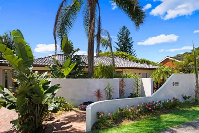 Cronulla Beach House B&B Hotels near South Cronulla Beach