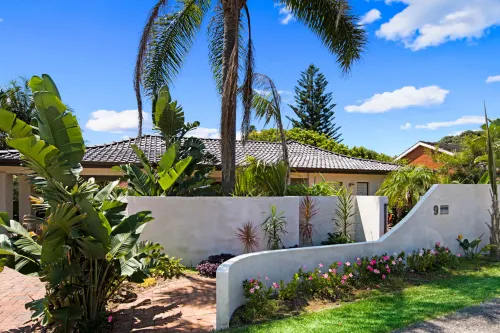 Cronulla Beach House B&B Hotels in Cronulla