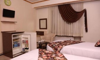 Hally Hotel - Housity