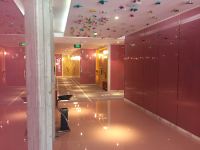 万爱情侣主题酒店(重庆江景洪崖洞解放碑店) - 公共区域