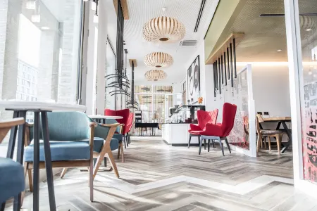 Capri by Fraser Berlin Отели рядом с достопримечательностью «Embassy of the Netherlands»