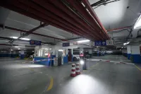 Runze Hotel Zhejiang - Parking