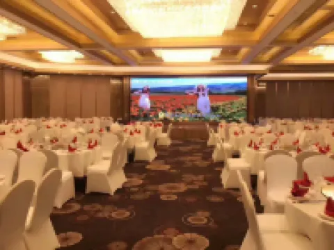 Kunshan Yusong International Hotel (Baimayu Road Subway Station)