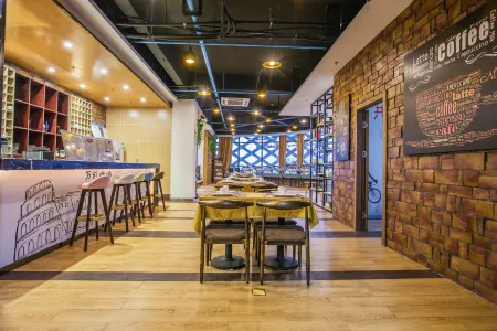 Vienna Hotel (Dongtai Chengdong New District)