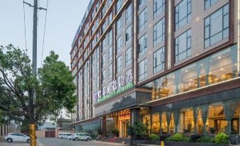 Yidu International Hot Spring Hotel