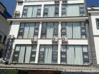 澄江绿水酒店