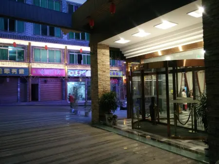 yun shang zh uli Отели рядом с достопримечательностью «Hongjun Changzheng Fanyue Jiajin Mountain Memorial Hall»