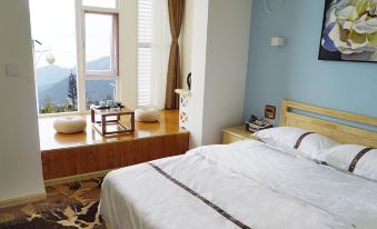 Xichang Lakeside Residence Inn