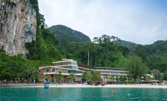 Phi Phi Cliff Beach Resort