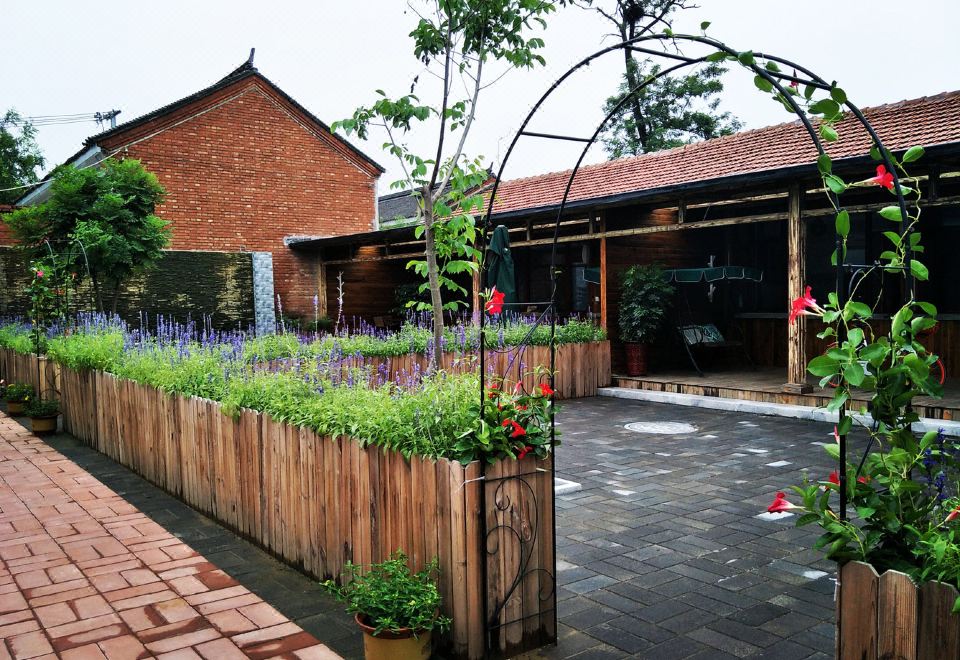 Tingqian Yuanhou Hostel