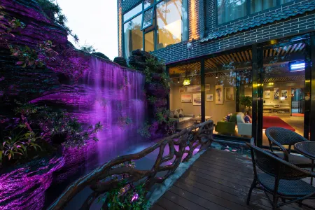 Guilin Linzhong Yayuan Liangjiang Sihu Xiangshan Shop (Originally Manxin Hotel)