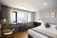 Bay Hound Hotel