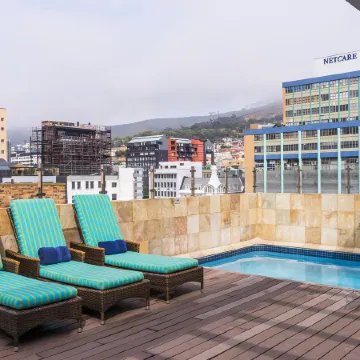 Onomo Hotel Cape Town – Inn on the Square Отели рядом с достопримечательностью «Моуилл-Пойнт»