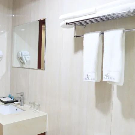 Changbai Mountain Lixiang Holiday Hotel