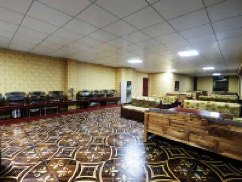 Roof of the World Hotel